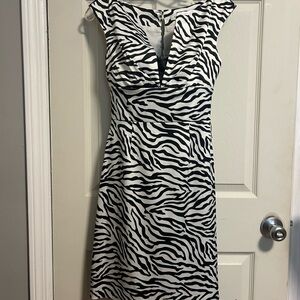 White House Black Market Black and White Sheath Dress Plunge Neckline